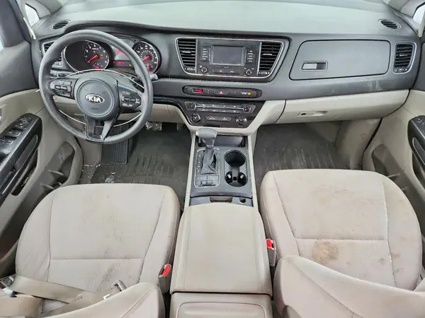 KNDMA5C1XH6272564 2017 KIA SEDONA - Image 8