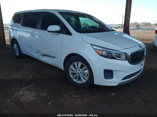 KNDMA5C1XJ6398655 2018 KIA SEDONA - Image 1