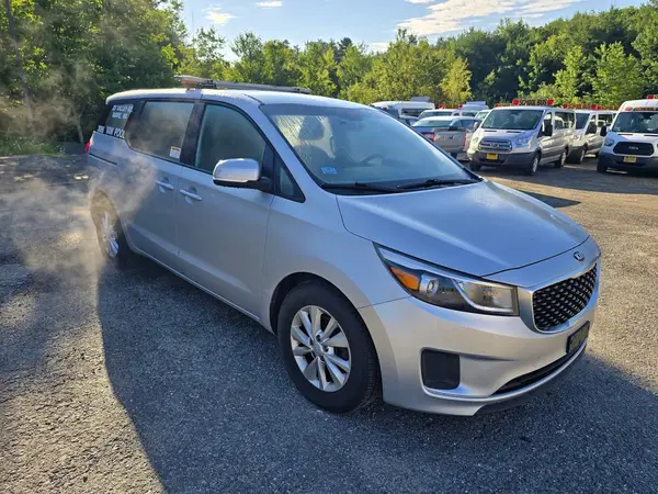 KNDMA5C1XJ6406169 2018 KIA SEDONA - Image 1