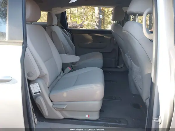 KNDMA5C1XK6534980 2019 KIA SEDONA - Image 8