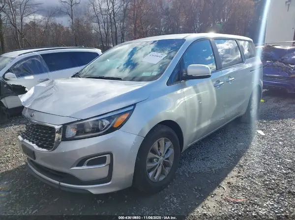 KNDMA5C1XK6539659 2019 KIA SEDONA - Image 2