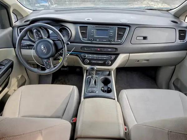 KNDMB5C10F6074666 2018 KIA SEDONA - Image 8