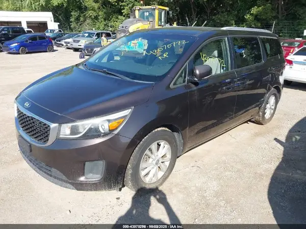 KNDMB5C10G6082607 2016 KIA SEDONA - Image 2