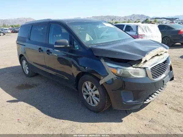 KNDMB5C10G6083062 2016 KIA SEDONA - Image 1