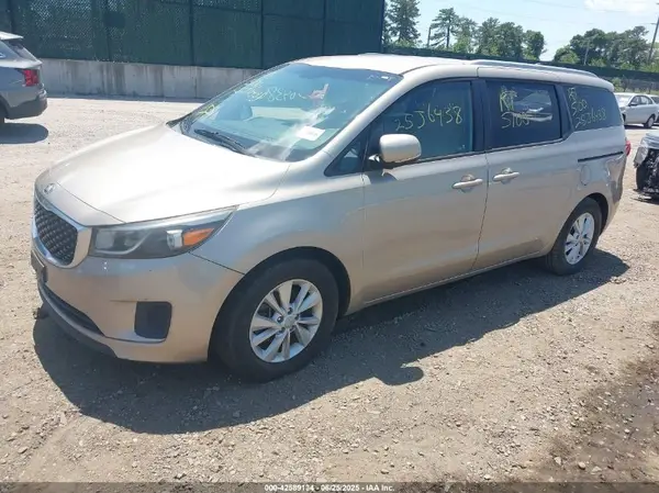 KNDMB5C10G6084342 2016 KIA SEDONA - Image 2