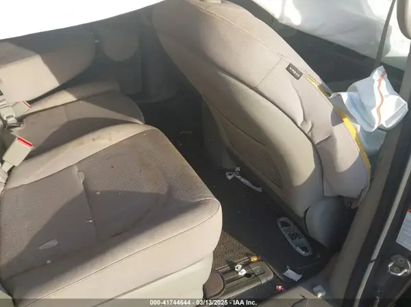 KNDMB5C10G6084583 2016 KIA SEDONA - Image 8