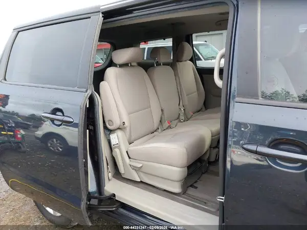 KNDMB5C10G6086642 2016 KIA SEDONA - Image 8