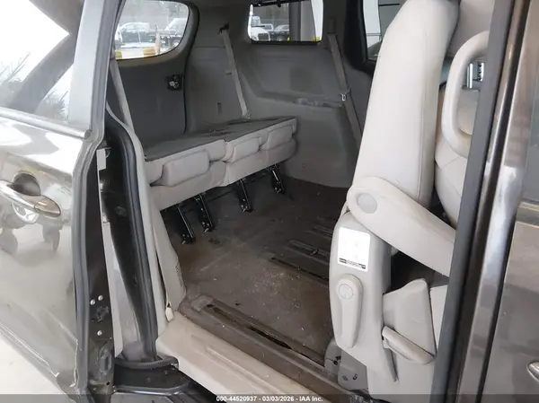 KNDMB5C10G6086785 2016 KIA SEDONA - Image 8