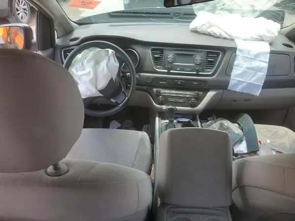 KNDMB5C10G6089525 2016 KIA SEDONA - Image 8