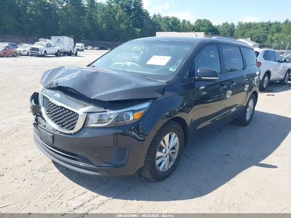KNDMB5C10G6091565 2016 KIA SEDONA - Image 2