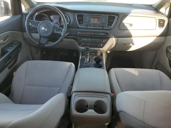 KNDMB5C10G6100829 2016 KIA SEDONA - Image 8