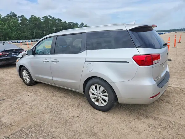 KNDMB5C10G6116383 2016 KIA SEDONA - Image 2