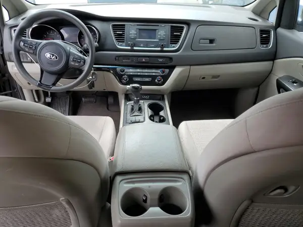 KNDMB5C10G6121261 2016 KIA SEDONA - Image 8