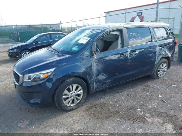 KNDMB5C10G6144409 2016 KIA SEDONA - Image 2