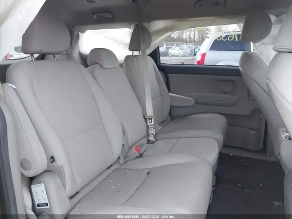 KNDMB5C10G6144409 2016 KIA SEDONA - Image 8