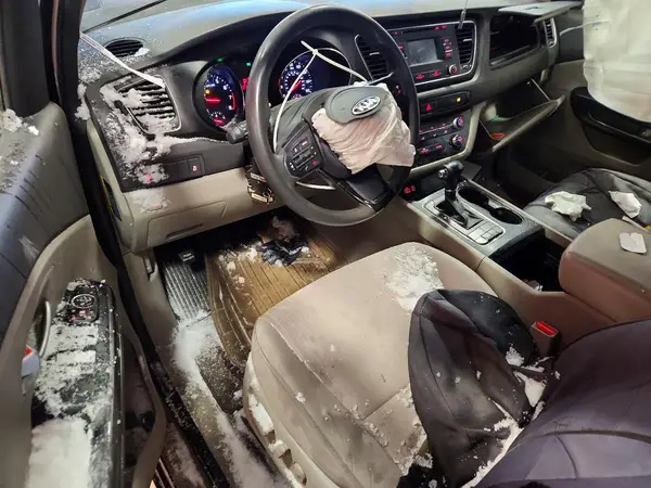 KNDMB5C10G6146872 2016 KIA SEDONA - Image 8