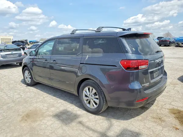 KNDMB5C10G6155877 2016 KIA SEDONA - Image 2