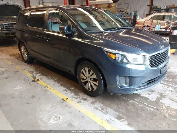 KNDMB5C10G6158343 2016 KIA SEDONA - Image 1
