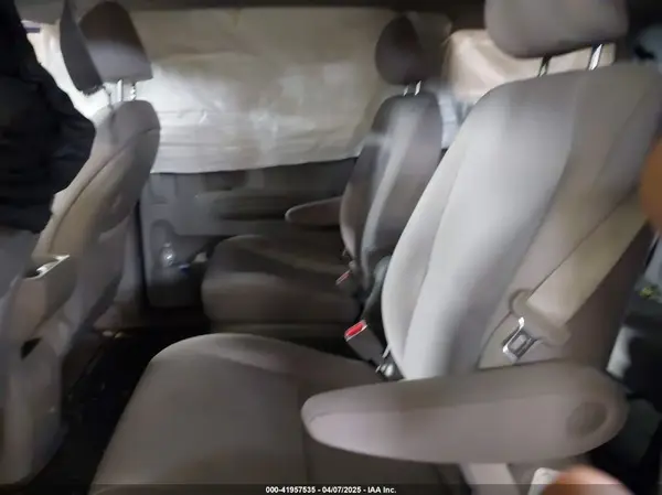 KNDMB5C10G6161548 2016 KIA SEDONA - Image 8