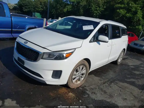 KNDMB5C10G6164126 2016 KIA SEDONA - Image 2