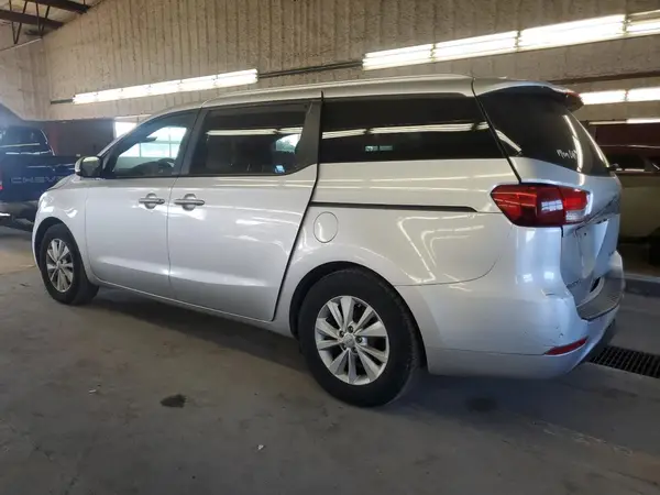 KNDMB5C10G6174204 2016 KIA SEDONA - Image 2