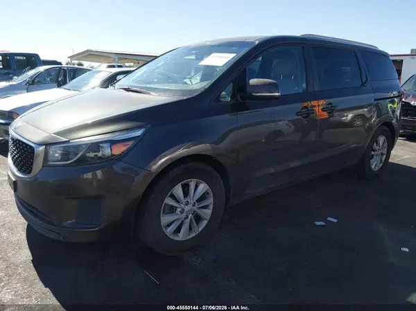 KNDMB5C10G6178673 2016 KIA SEDONA - Image 2