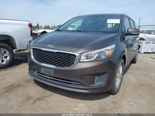 KNDMB5C10G6182514 2016 KIA SEDONA - Image 2