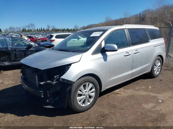 KNDMB5C10G6187227 2016 KIA SEDONA - Image 2
