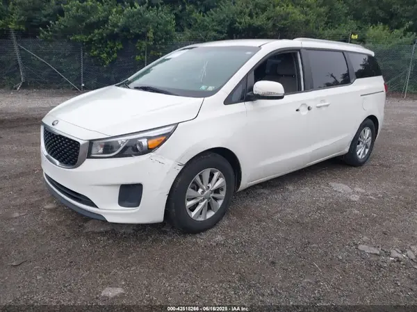 KNDMB5C10G6192783 2016 KIA SEDONA - Image 2