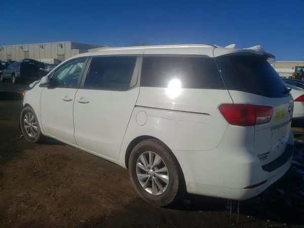 KNDMB5C10G6192797 2016 KIA SEDONA - Image 2