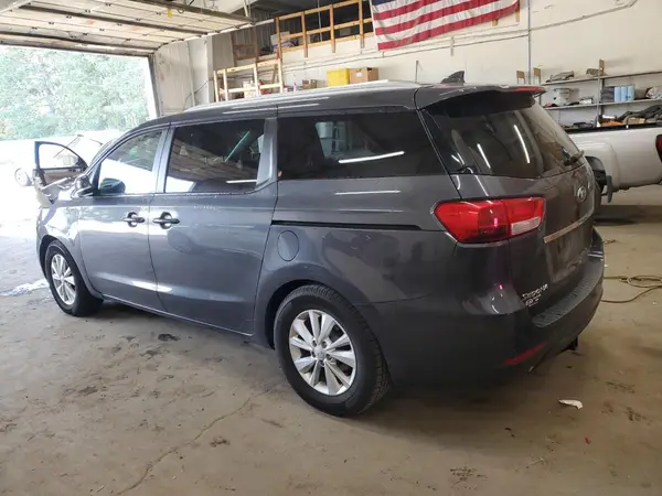KNDMB5C10G6194677 2016 KIA SEDONA - Image 2