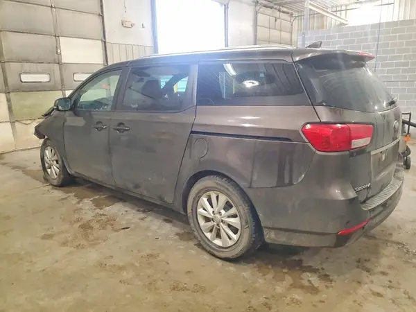 KNDMB5C10G6195490 2016 KIA SEDONA - Image 2