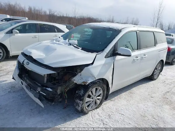 KNDMB5C10G6195926 2016 KIA SEDONA - Image 2