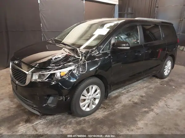 KNDMB5C10G6196316 2016 KIA SEDONA - Image 2