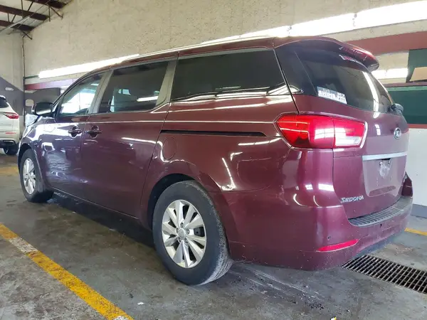 KNDMB5C10G6197658 2016 KIA SEDONA - Image 2