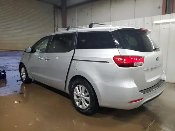KNDMB5C10G6198633 2016 KIA SEDONA - Image 2