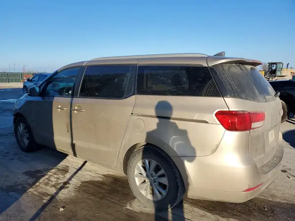 KNDMB5C10G6199703 2016 KIA SEDONA - Image 2
