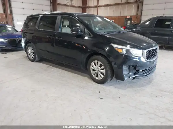 KNDMB5C10G6209405 2016 KIA SEDONA - Image 1