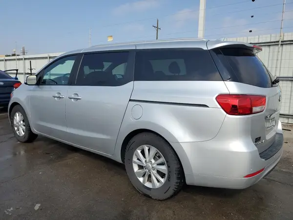 KNDMB5C10G6214572 2016 KIA SEDONA - Image 2