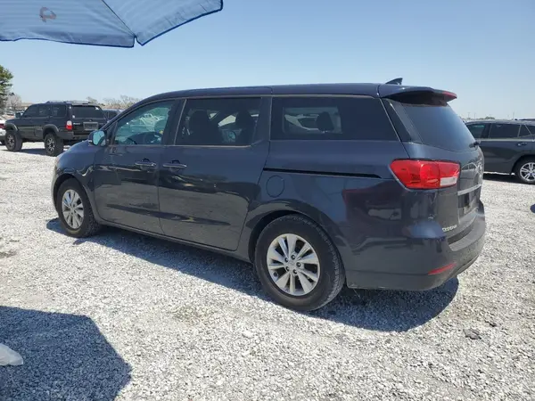 KNDMB5C10H6220034 2017 KIA SEDONA - Image 2
