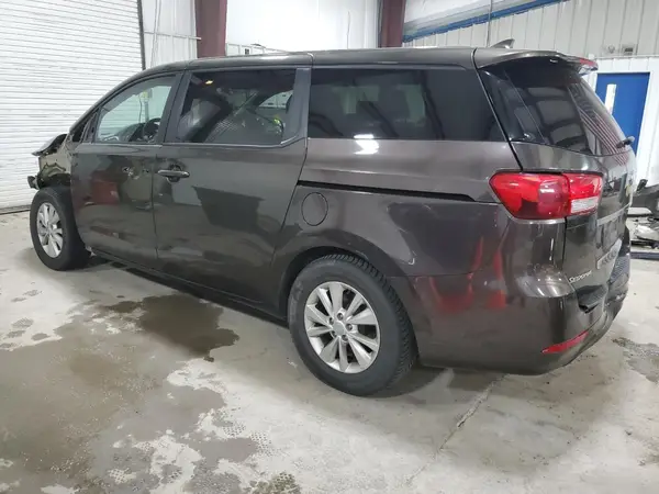 KNDMB5C10H6220101 2017 KIA SEDONA - Image 2