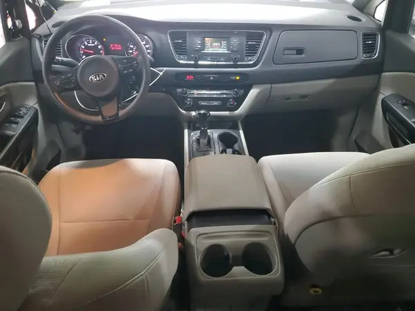 KNDMB5C10H6220101 2017 KIA SEDONA - Image 8