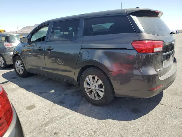 KNDMB5C10H6225198 2017 KIA SEDONA - Image 2
