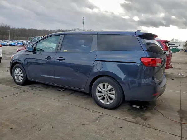 KNDMB5C10H6226903 2017 KIA SEDONA - Image 2