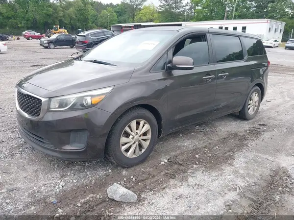 KNDMB5C10H6230529 2017 KIA SEDONA - Image 2