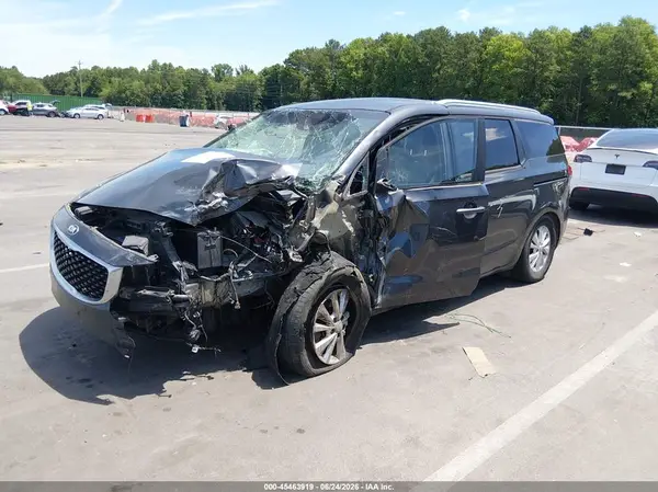 KNDMB5C10H6238923 2017 KIA SEDONA - Image 2