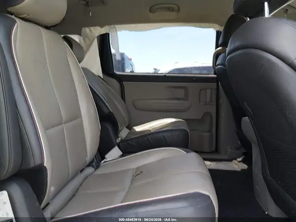 KNDMB5C10H6238923 2017 KIA SEDONA - Image 8