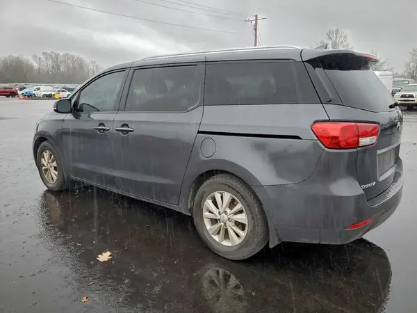 KNDMB5C10H6244107 2017 KIA SEDONA - Image 2