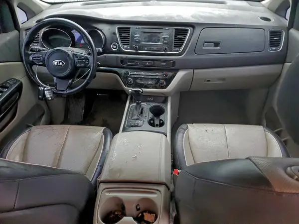 KNDMB5C10H6244107 2017 KIA SEDONA - Image 8