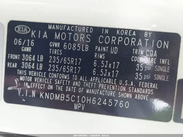 KNDMB5C10H6245760 2017 KIA SEDONA - Image 8